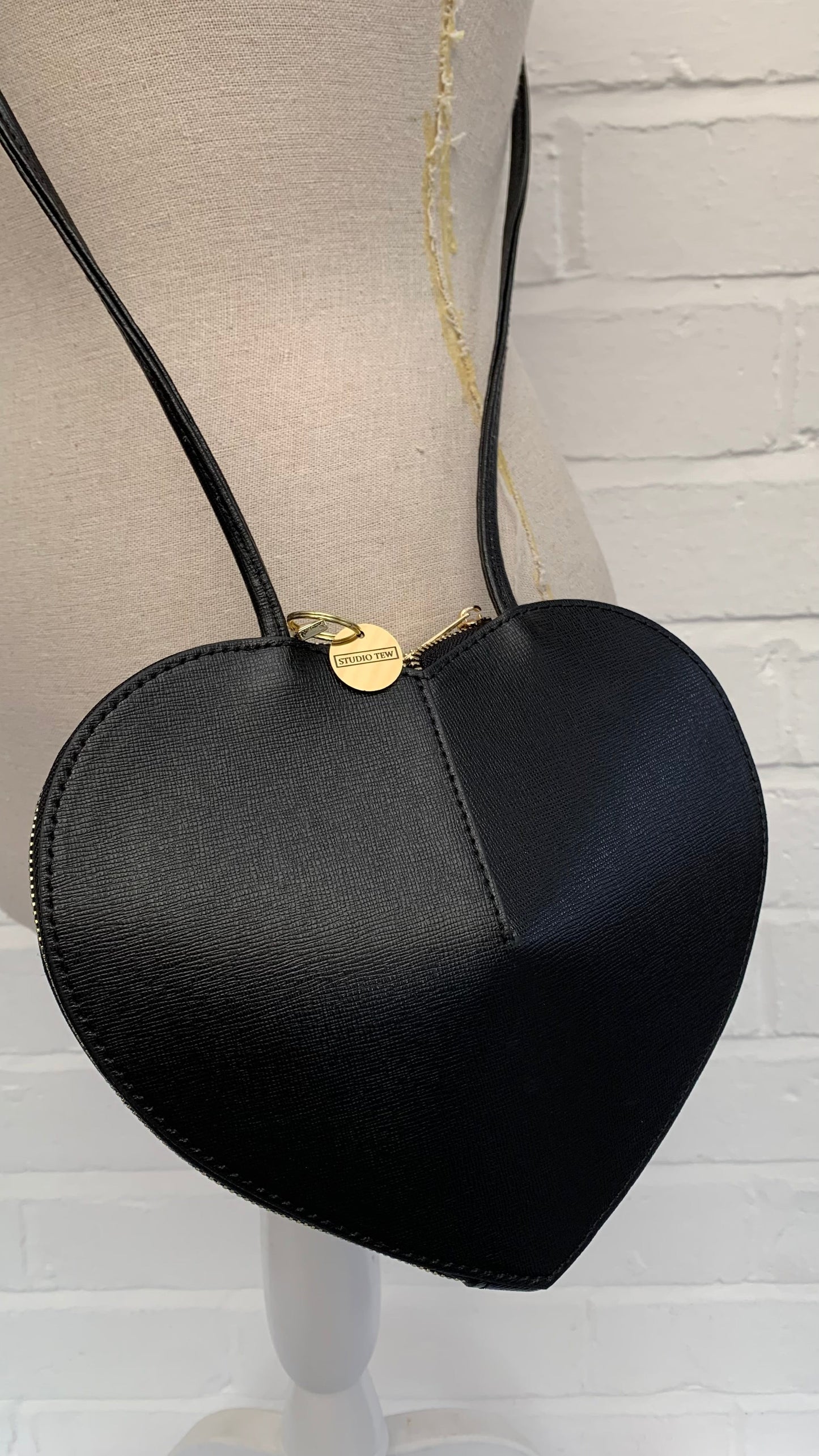 Black Love Heart Leather Bag - Amour STUDIO TEW
