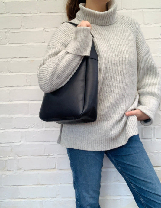 Navy Leather Shoulder Bag - Bodhi STUDIO TEW