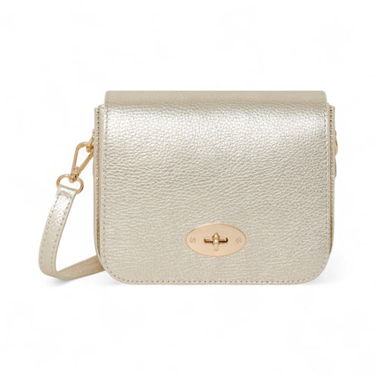 Die Cilia Bag – In zahlreichen Farben erhältlich.