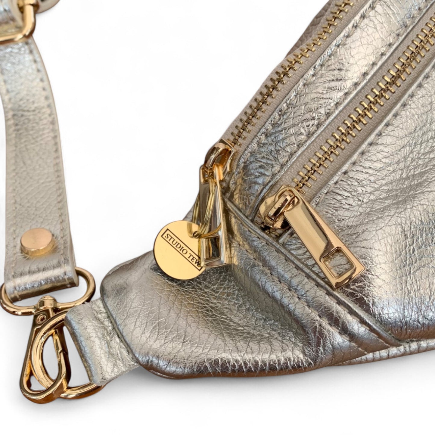 Subtle Gold - Cecilia