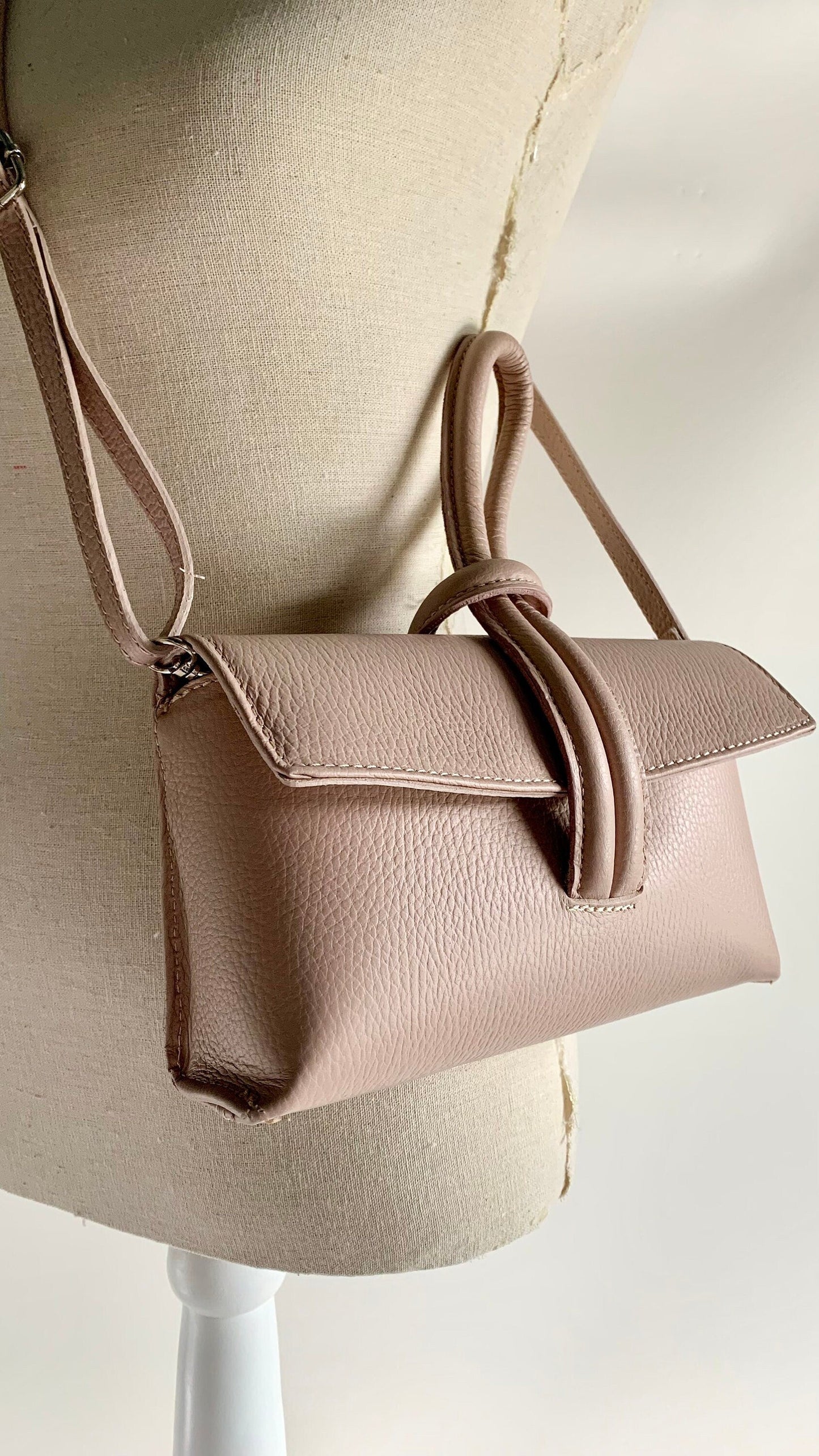 Rose Pink Leather Loop Handle Bag - Claris STUDIO TEW