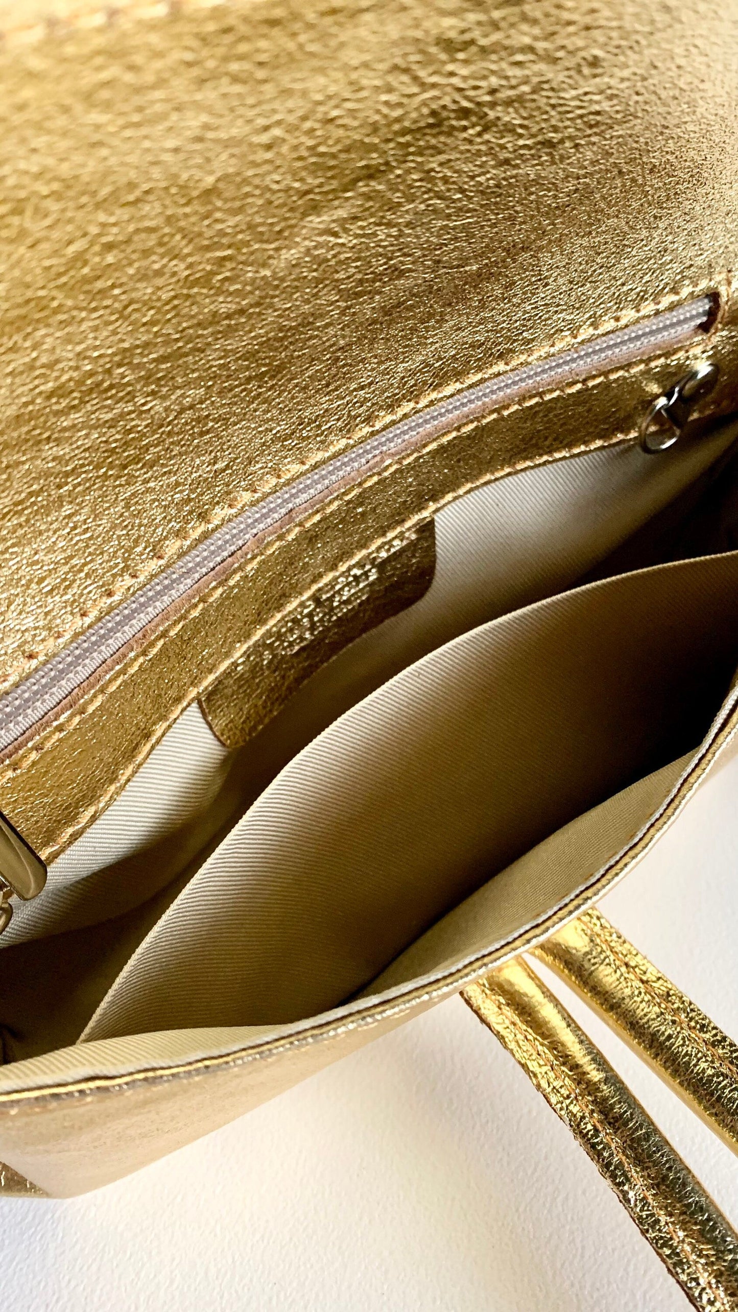 Gold Leather Loop Handle Bag - Claris STUDIO TEW