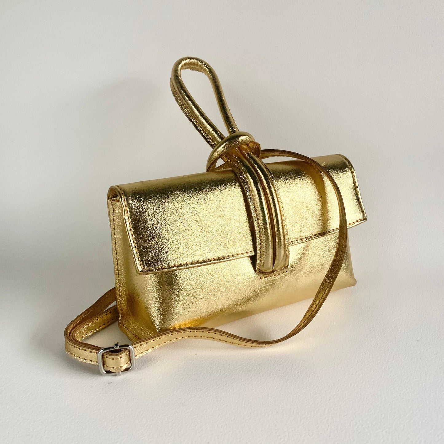 Gold Leather Loop Handle Bag - Claris STUDIO TEW