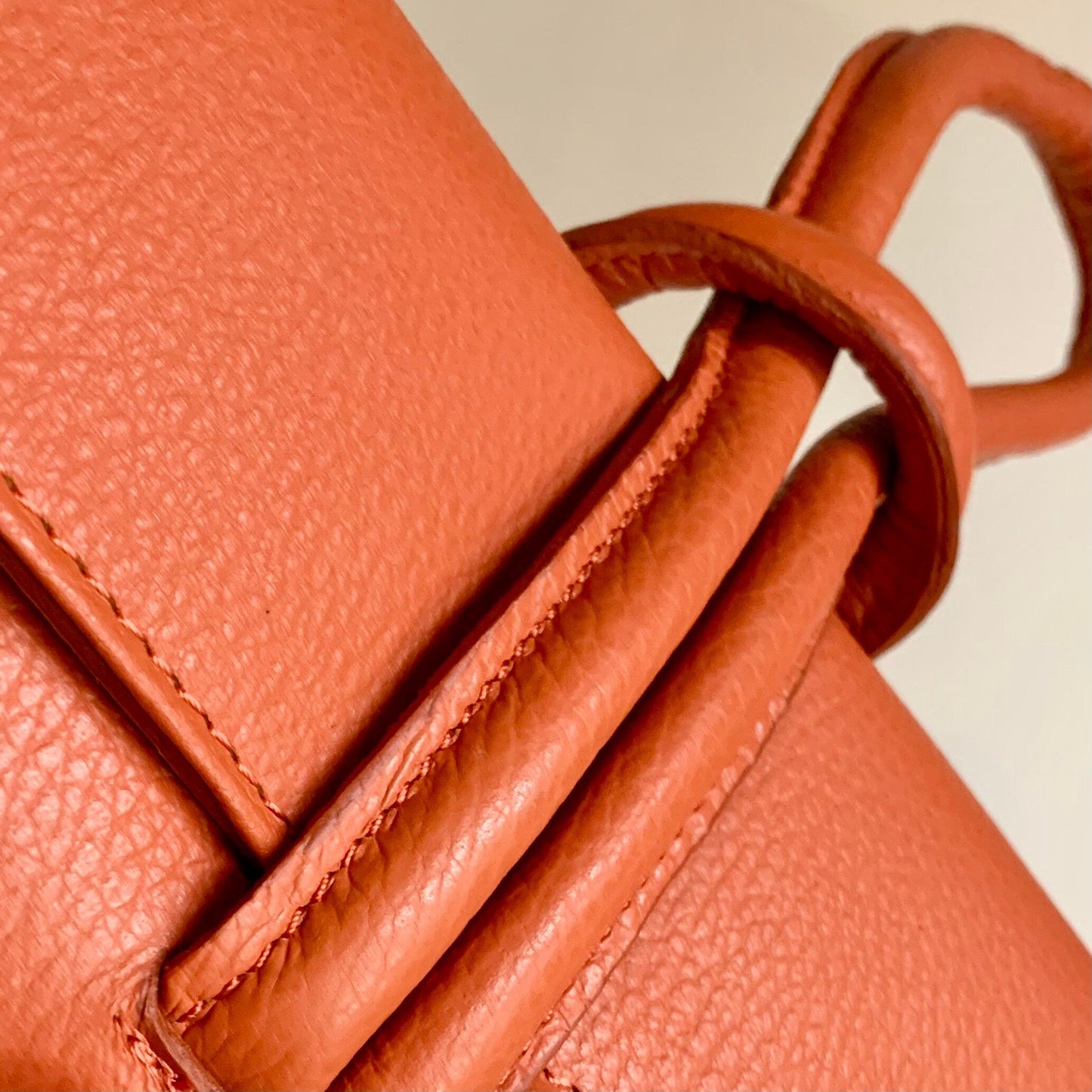 Orange Leather Loop Handle Bag - Claris STUDIO TEW