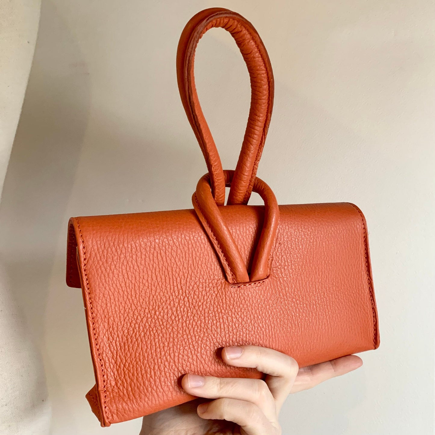 Orange Leather Loop Handle Bag - Claris STUDIO TEW