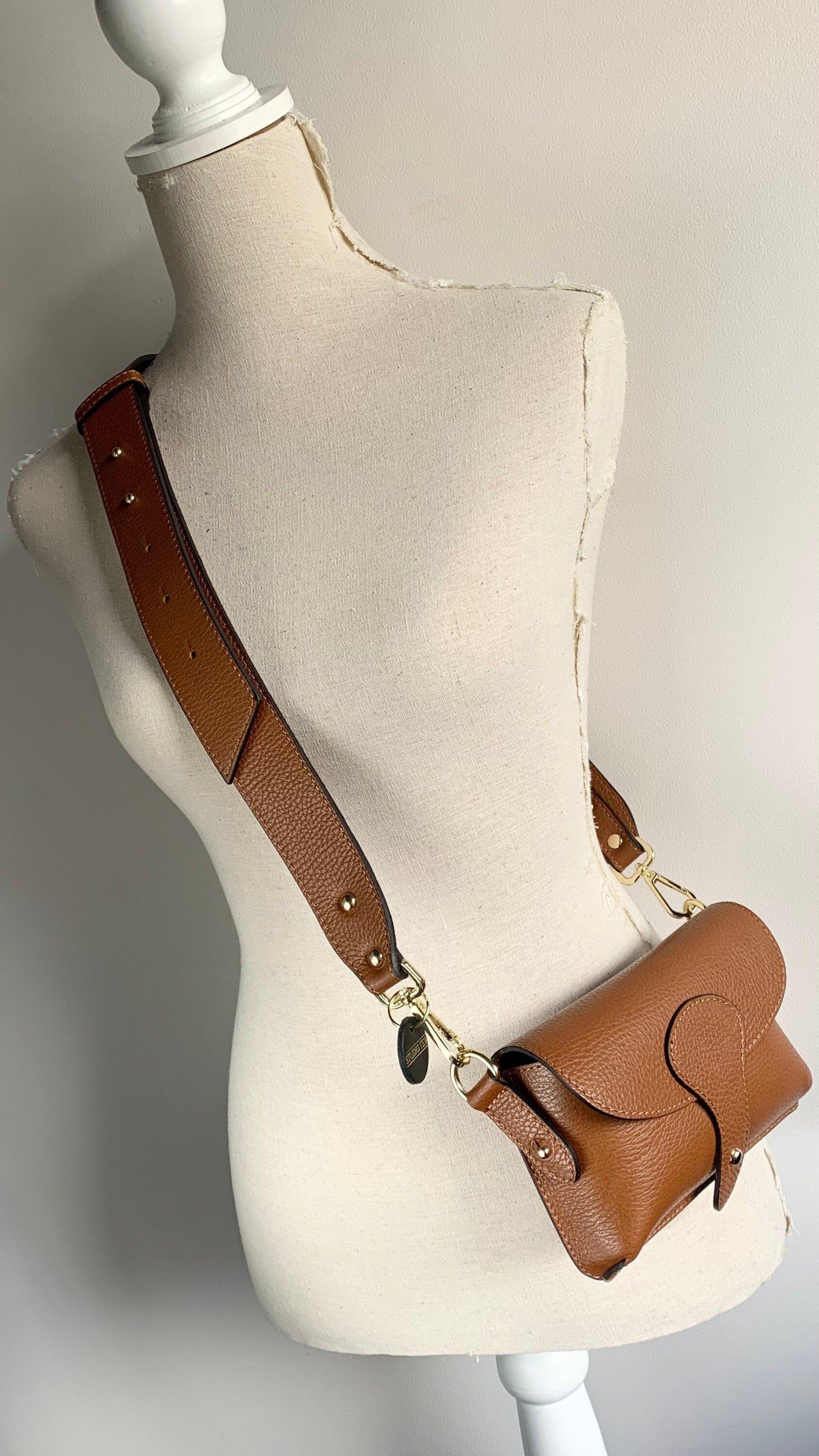 Tan Leather Compact Crossbody Bag - Vogue STUDIO TEW
