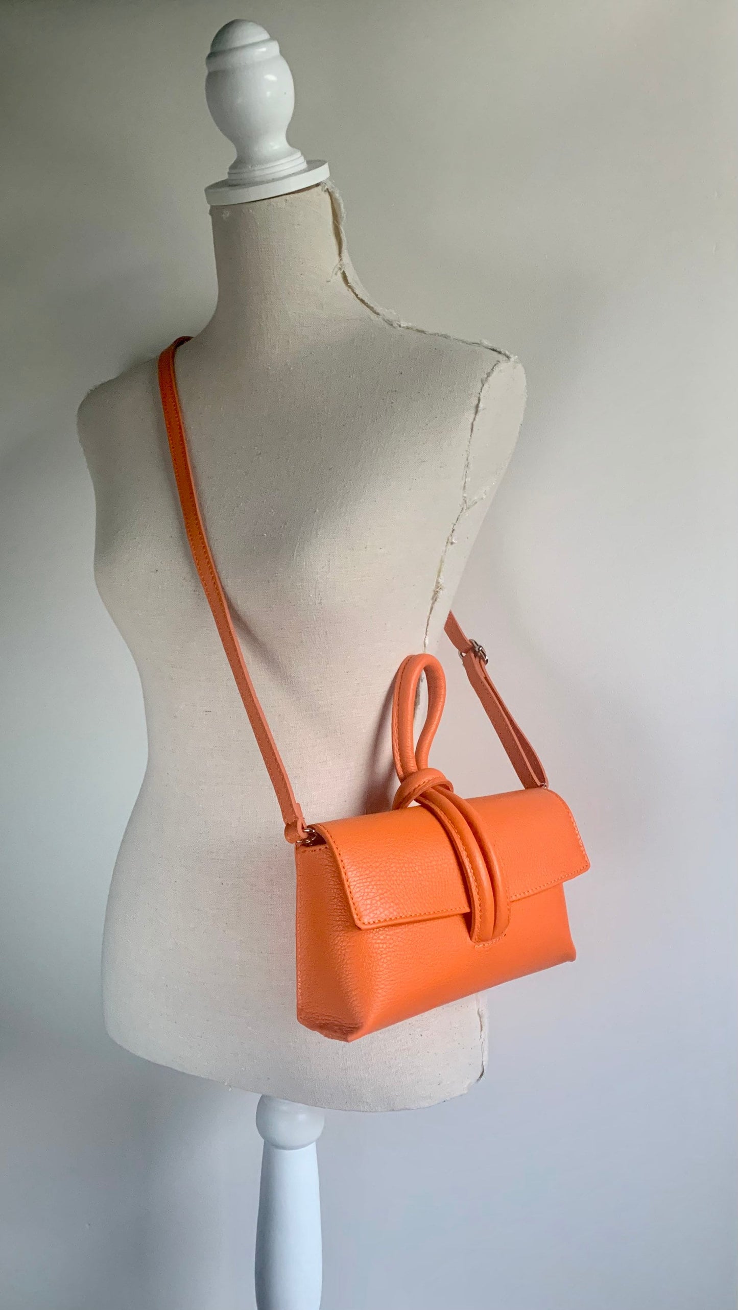 Orange Leather Loop Handle Bag - Claris STUDIO TEW