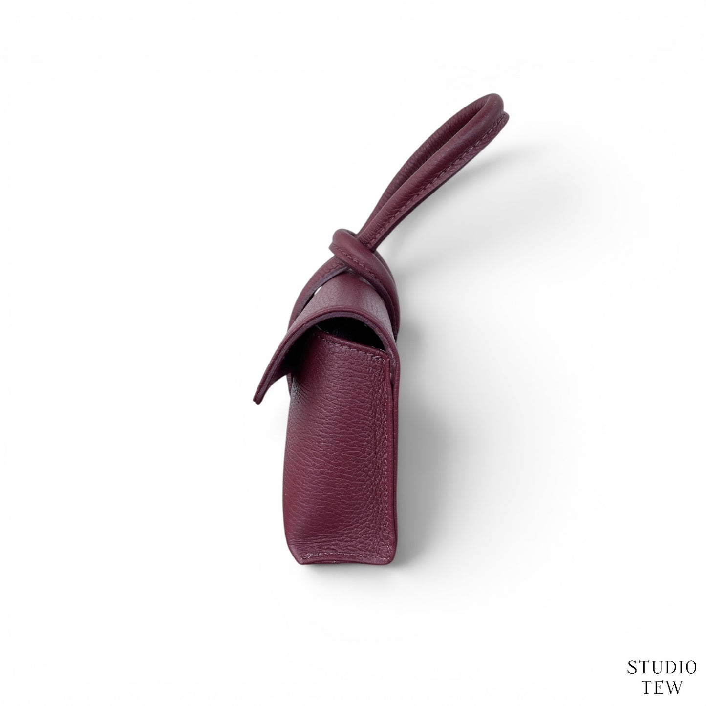 Burgundy Red - Claris
