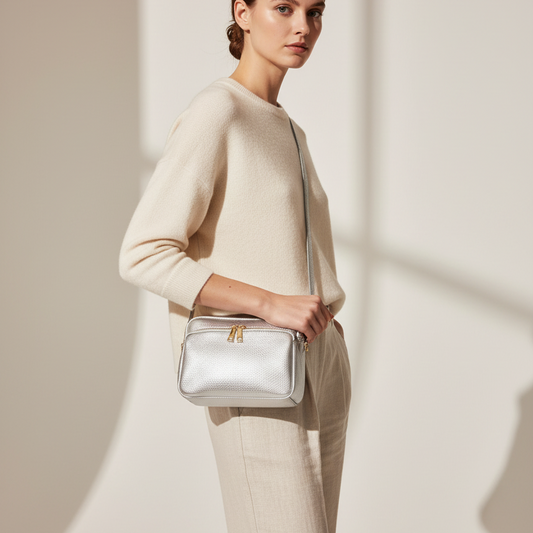 Silver Robin bag - Neutral styling