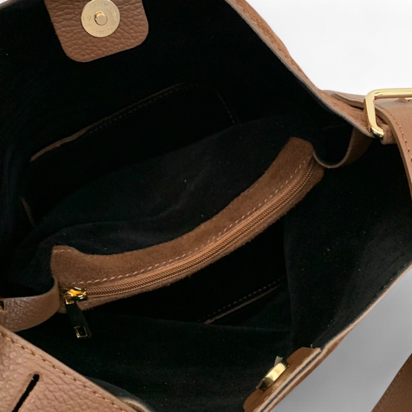 Light Chocolate - Clancy