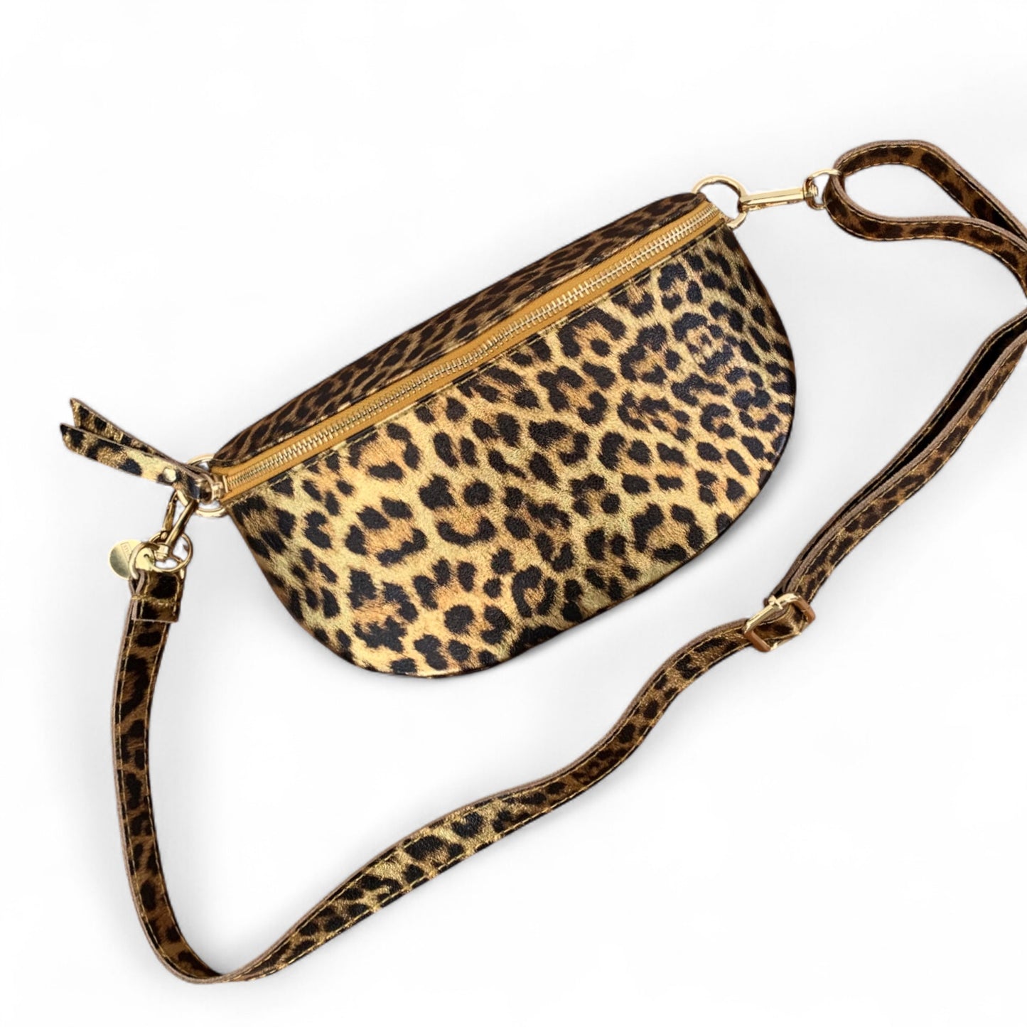 Golden Leopard - Zina