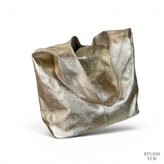 Sac à bandoulière surdimensionné en cuir métallisé - Evalyn