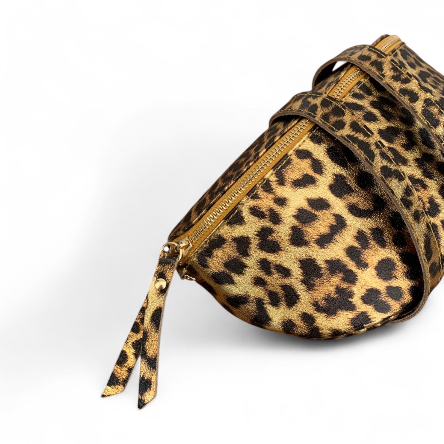 Golden Leopard - Zina