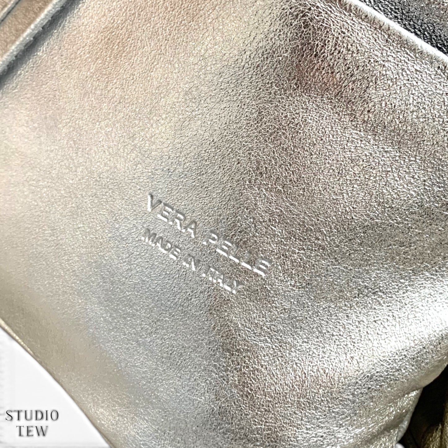 Silver Backpack - Daphnie